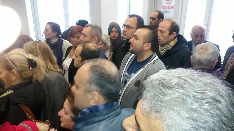 CHP'de büyük kriz! Parti binası işgal edildi