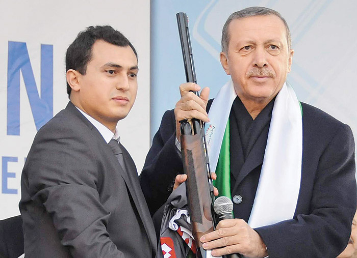 Başbakan Erdoğan: 'Montajlı oyuna gelmeyin'