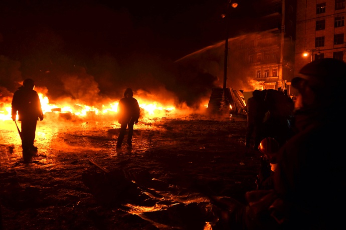 Ukrayna'dan dehşet görüntüleri, Kiev'in merkezi ateşe verildi