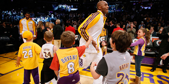 Kobe Bryant 8 ay sonra parkede