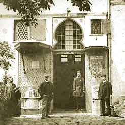 Eskiler sokak hayvanlarını bile düşünürdü