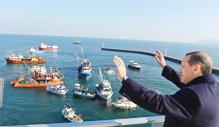 Başbakan Erdoğan: 'Montajlı oyuna gelmeyin'