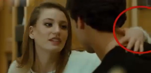 Medcezir dizisinde güldüren hata!