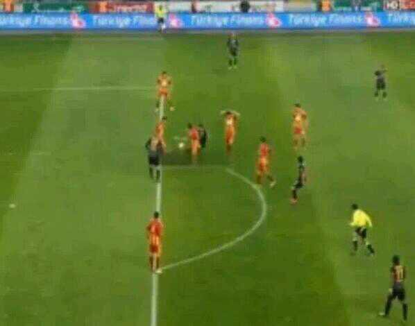 Burak Yılmaz'ın golü ofsayt mı, değil mi