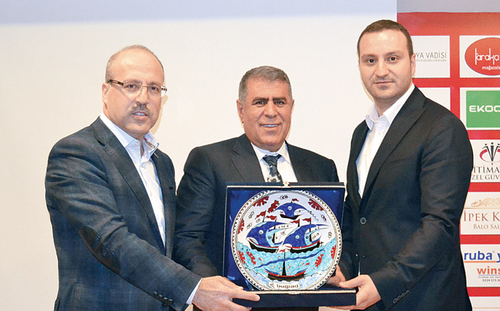 Otomotivde kademeli fiyat artışı bekleniyor
