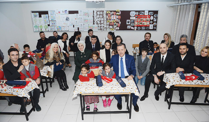 Erdoğan'dan sert eleştiriler: Terör çetesi şehit gelsin istiyor