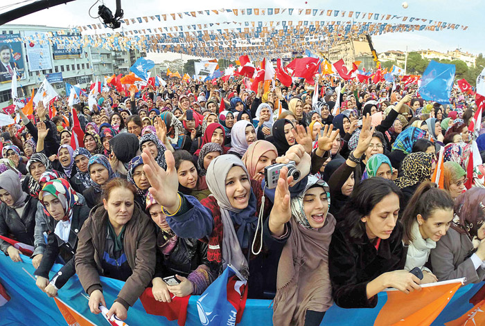Erdoğan'dan sert eleştiriler: Terör çetesi şehit gelsin istiyor