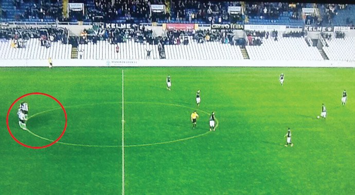 Racing'de tarihi protestoyu durdurmaya çalışan Türk