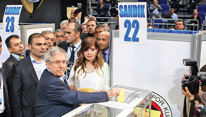 Aziz Yıldırım Aydınlar'ı ezdi geçti