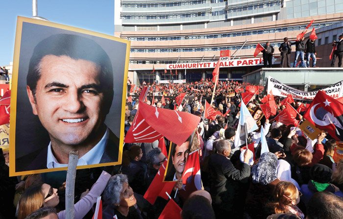 8,5 yıl sonra CHP'ye havalı dönüş