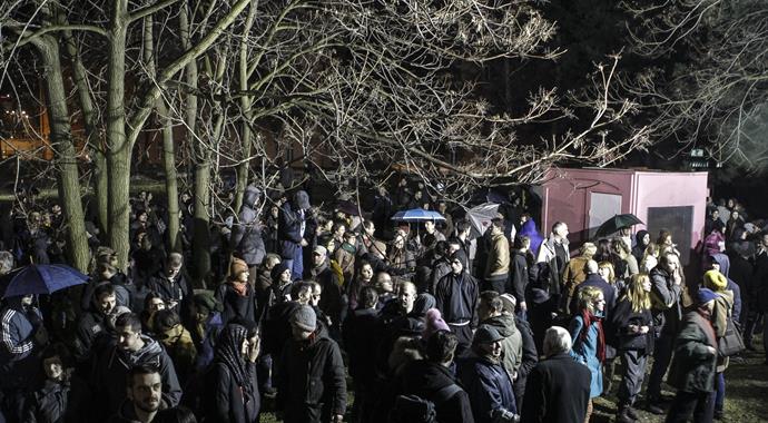 Saraybosna'da göstericiler yine yol kapattı