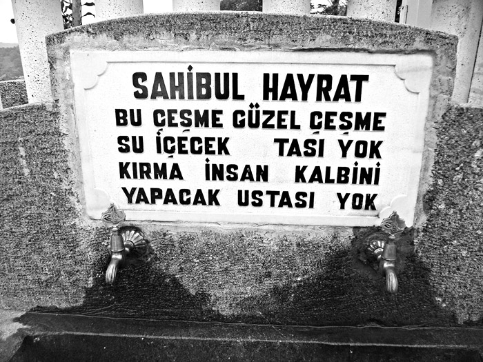 Yobaz mı o?