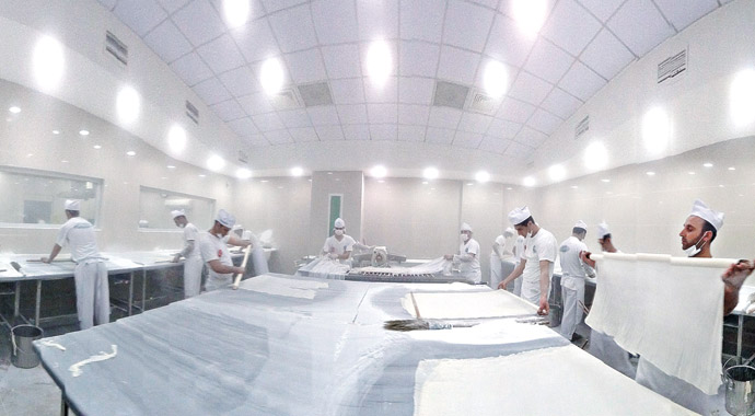 Tatlı yiyelim tatlı konuşalım