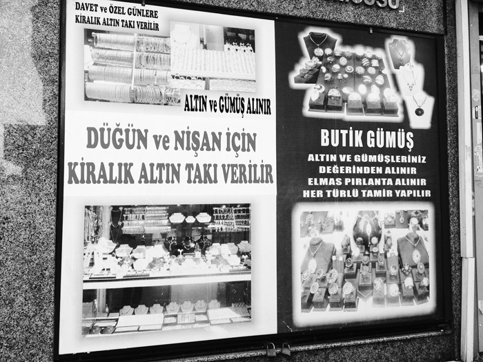 Aynı bayrağın altında bu neyin Taksim'i