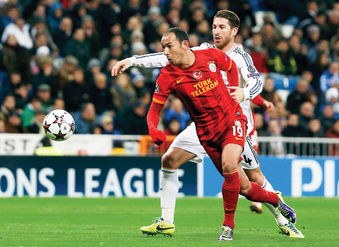 Cimbom, sahasında Gençlere boyun eğdi