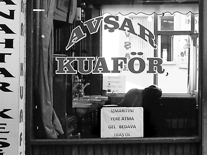 Çarptığı adamı umursamayan kadın!