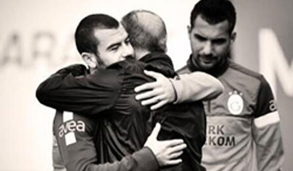 Galatasaraylı futbolcuların Fatih Terim tweetleri
