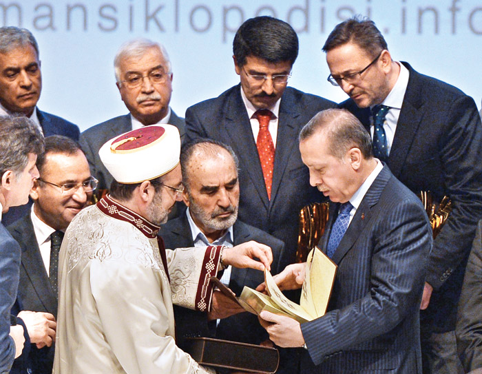 Başbakan Erdoğan: 'Yaşadığımız bu fetret de geçer'