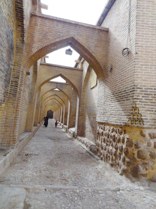 ISFAHAN, NISF-I CİHÂN