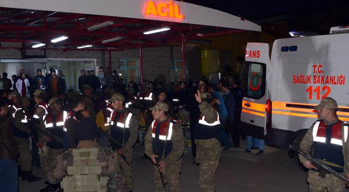 Ağrı'da PKK ile 12 saat çatışma: 5 terörist öldürüldü, 4 asker yaralı