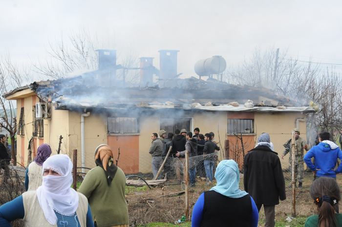 Diyarbakır'da köylüler birbirine girdi, ölü ve yaralılar var
