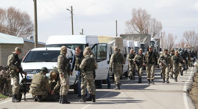 Ağrı'da PKK ile 12 saat çatışma: 5 terörist öldürüldü, 4 asker yaralı