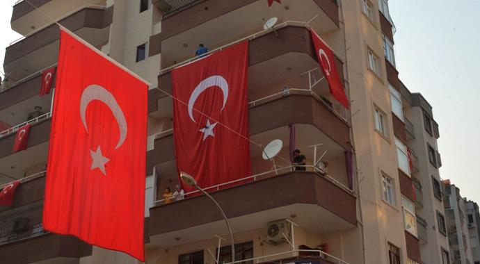 Şehit polis memuru bir aylık çocuğunu göremedi