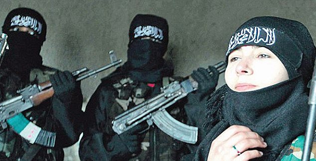 Interpol iki genç kızın peşinde!