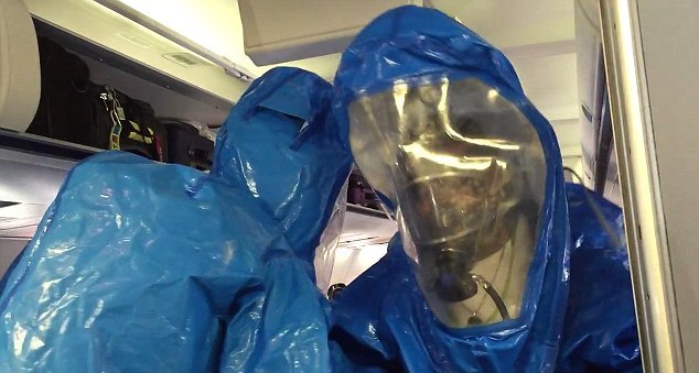 Uçakta Ebola şakası!