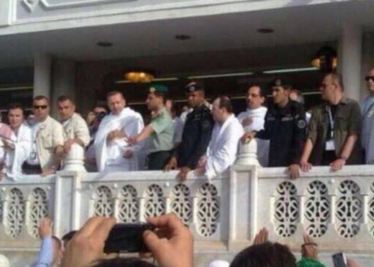 Cumhurbaşkanı Erdoğan, ihrama girdi