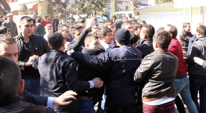 Yozgat'ta Kadınlar Günü etkinliğinde arbede çıktı