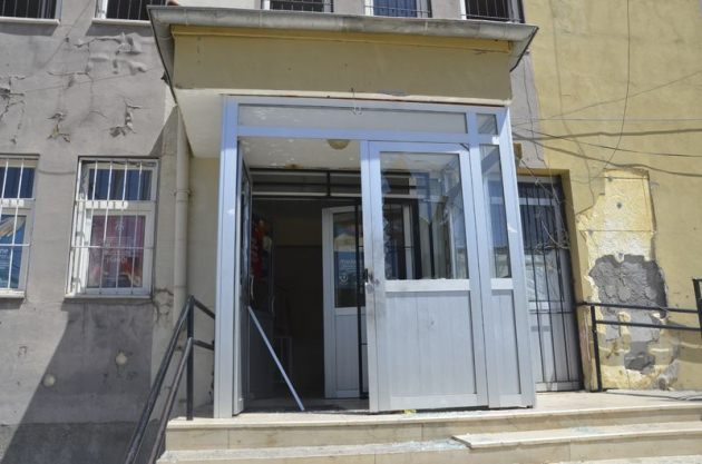 HDP'li vekil hastane açılışının neden geciktiğini sordu