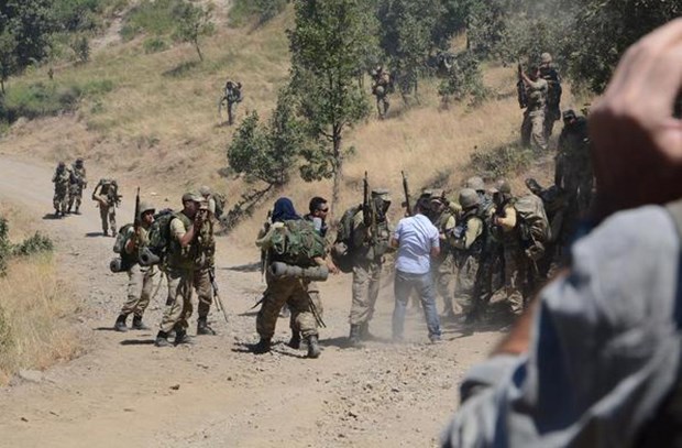 HDP Milletvekili Ferhat Encü: 'Asker bana silah doğrulttu'