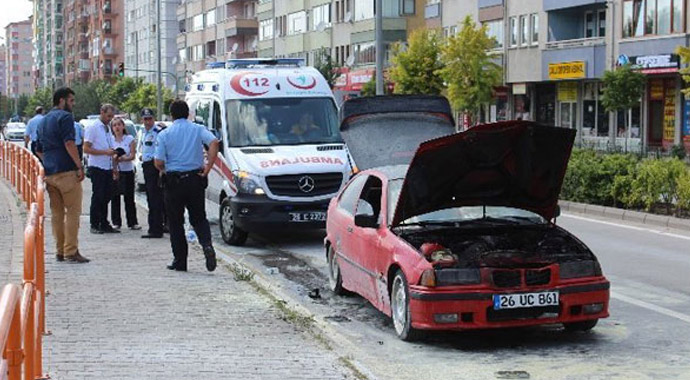 Seyir halindeyken aracı yandı