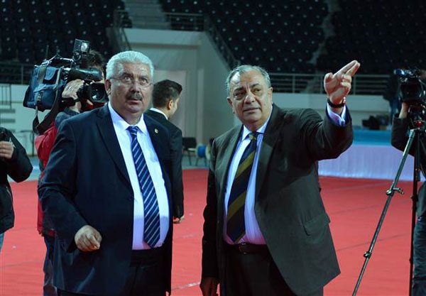MHP'de büyük gün! Bahçeli sert konuştu