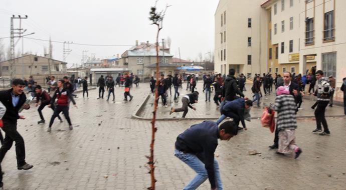 Van'da güvenlik kamerası gerginliği