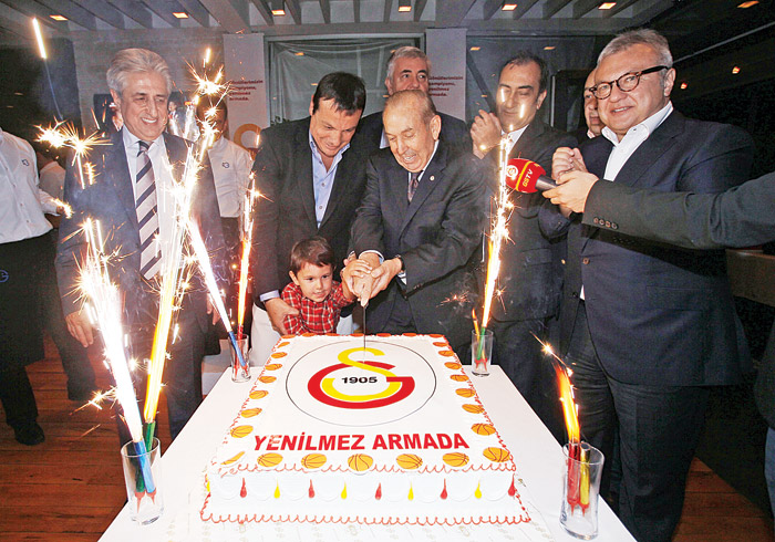 Galatasaray, TBF ve Fenerbahçe'ye karşı savaş ilan etti