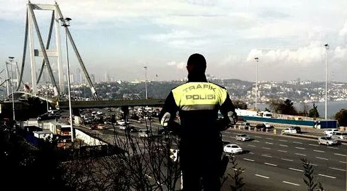 Boğaz Köprüsü'nde kaza yapan polis memuru şehit oldu