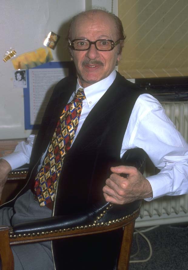 Kayhan Yıldızoğlu'na askerlik şoku