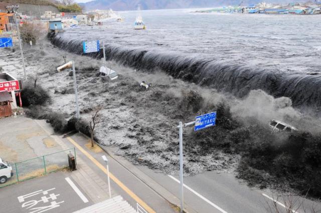 Japonya'daki Tsunami felaketinin üzerinden 4 yıl geçti