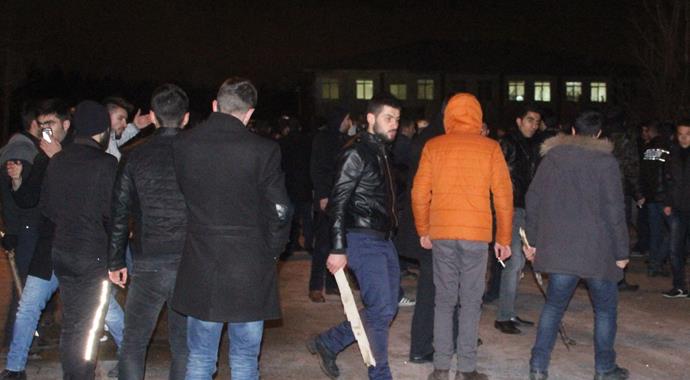 Üniversitede kavga: 3 yaralı, 30 gözaltı