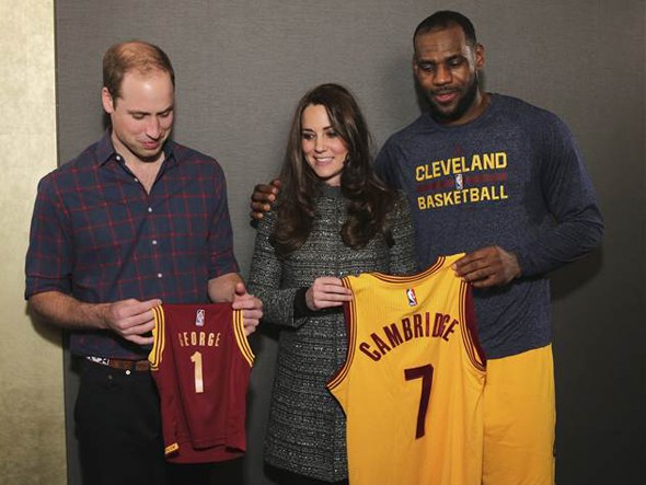 NBA maçına Ferguson protestosu ve Kraliyet çifti damga vurdu