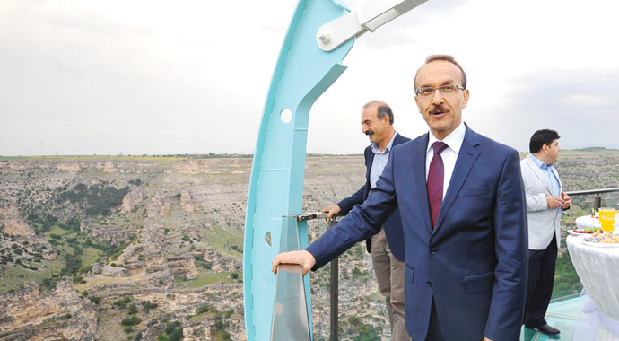 Gören bir daha geliyor