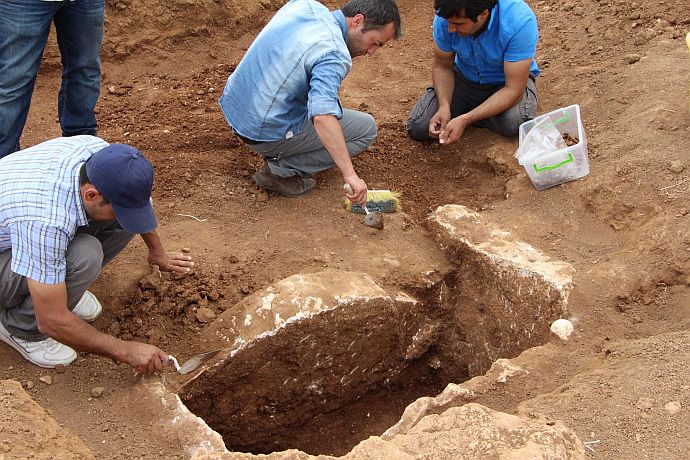 Mardin'de 'Erken Tunç Çağı'na ait mezar bulundu