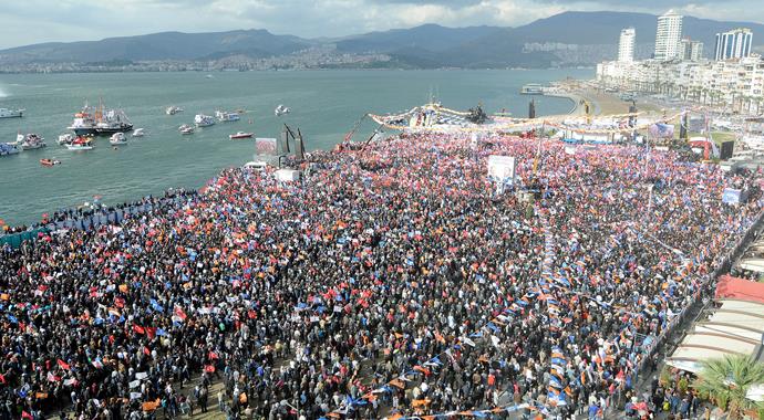 Başbakan Erdoğan sordu: Bu da mı montaj?