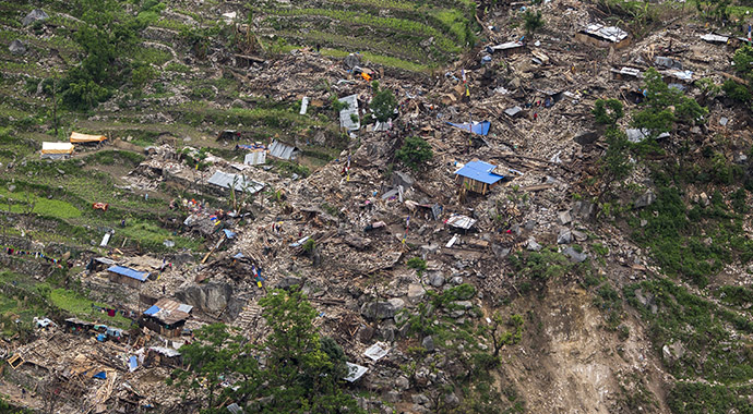 Nepal'deki depremde ölü sayısı 6 bini aştı