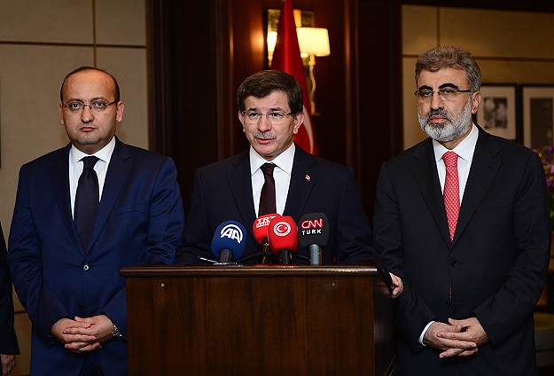 Davutoğlu müjdeyi verdi, IŞİD'in elindeki 49 rehinemiz kurtarıldı!