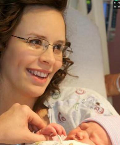 3 yaşındaki çocuk annesini öldürdü