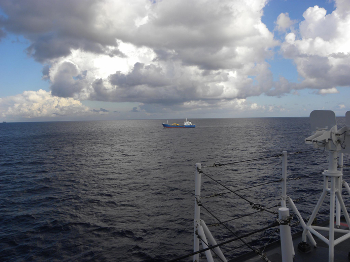 300 mülteciyi taşıyan gemiye operasyon