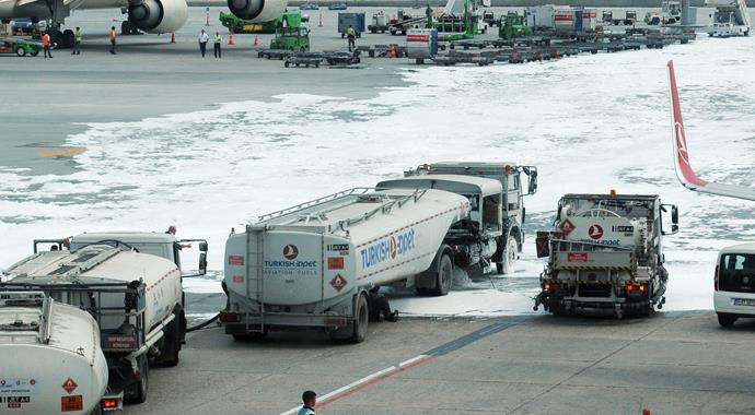 Atatürk Havalimanı'nda faciadan dönüldü